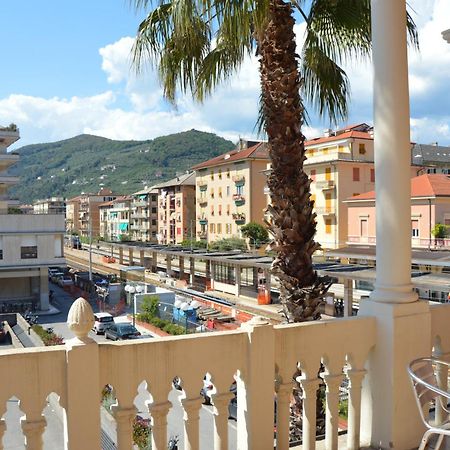 Hotel Doria Chiavari Bagian luar foto