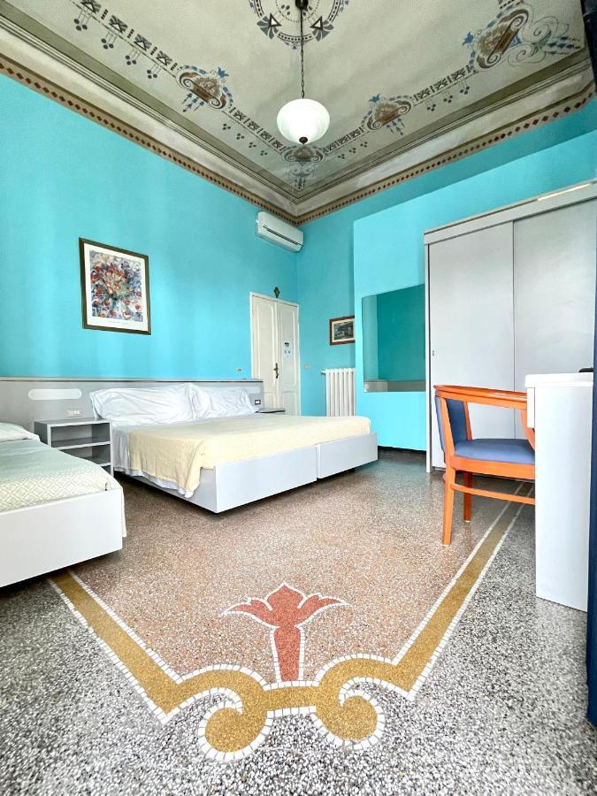 Hotel Doria Chiavari Bagian luar foto