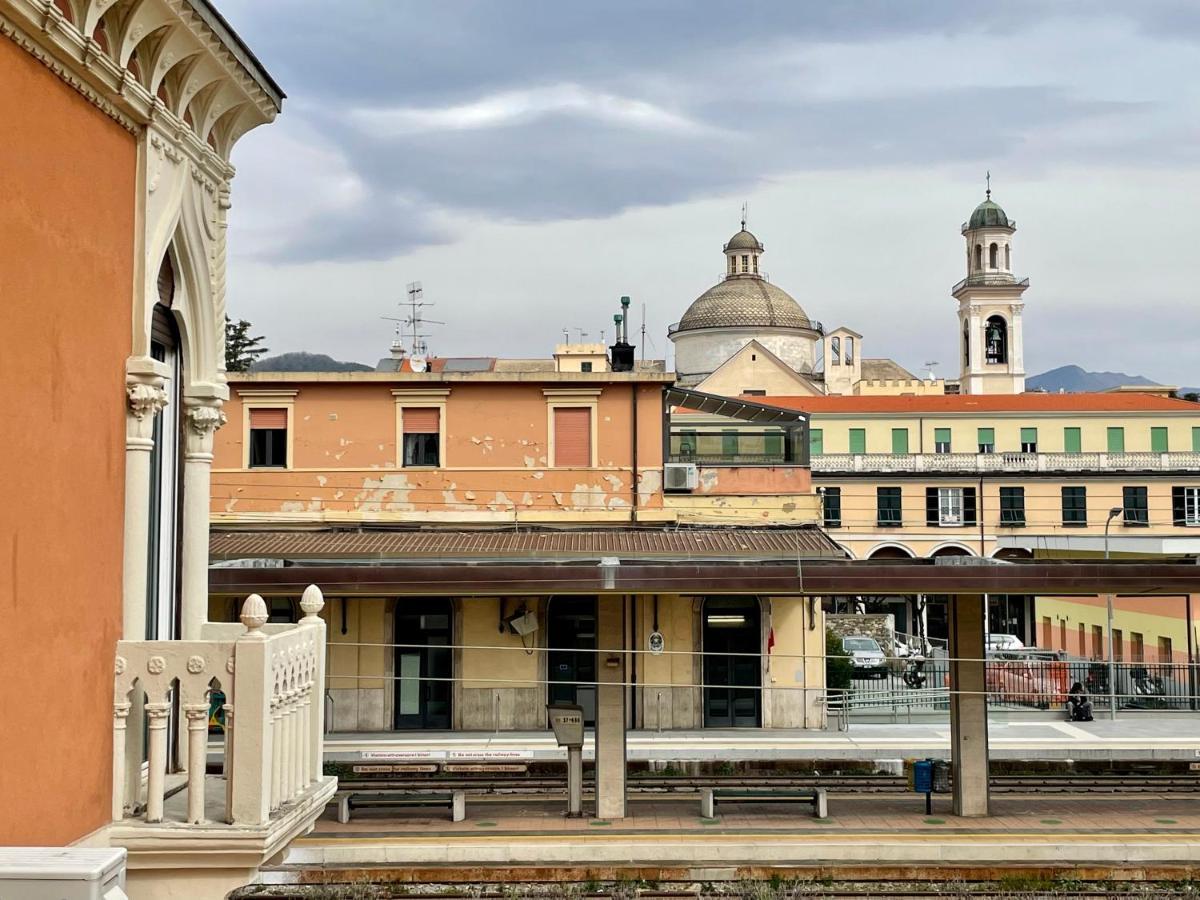 Hotel Doria Chiavari Bagian luar foto