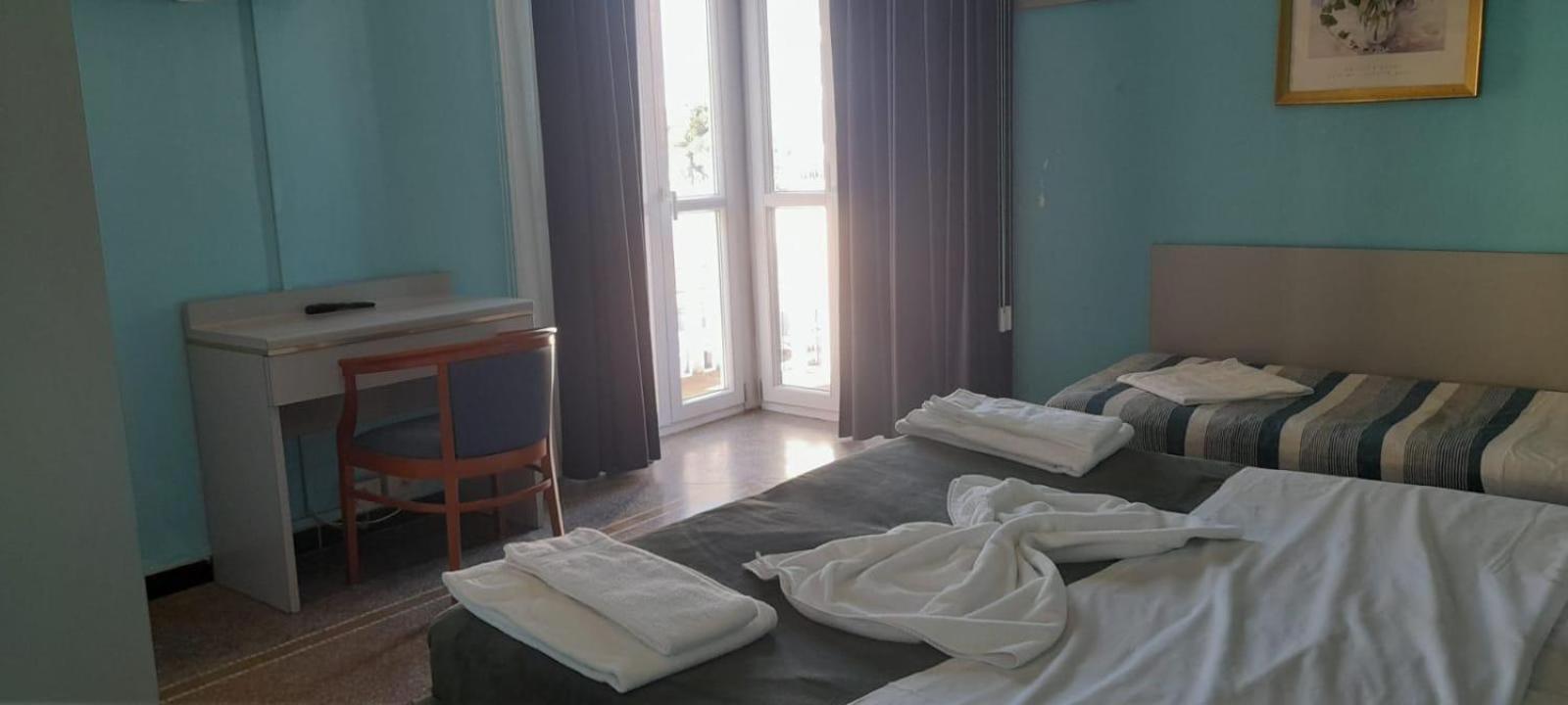 Hotel Doria Chiavari Bagian luar foto
