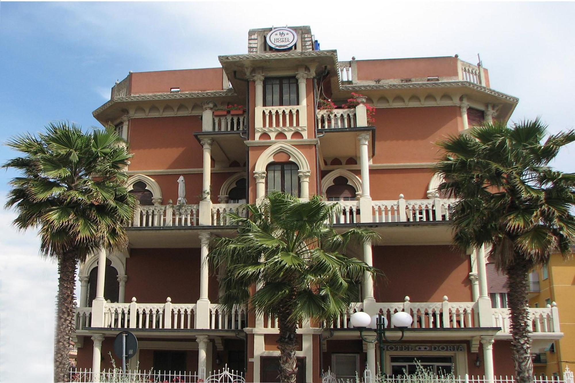 Hotel Doria Chiavari Bagian luar foto
