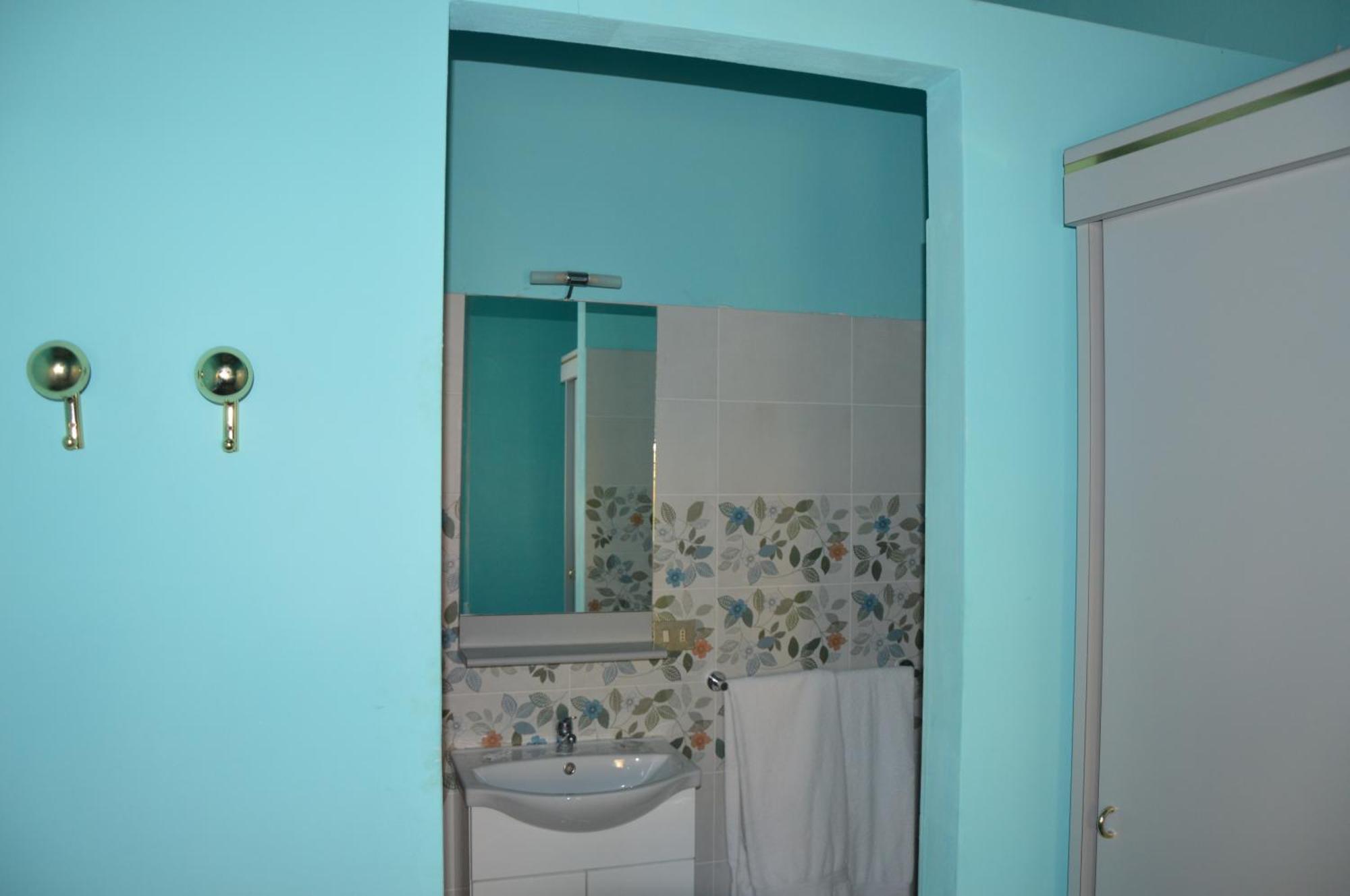 Hotel Doria Chiavari Bagian luar foto